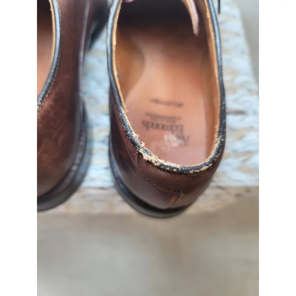 Allen Edmonds Weybridge Brown Leather Oxford Dress Shoes Medallion Toe Mens 8.5D